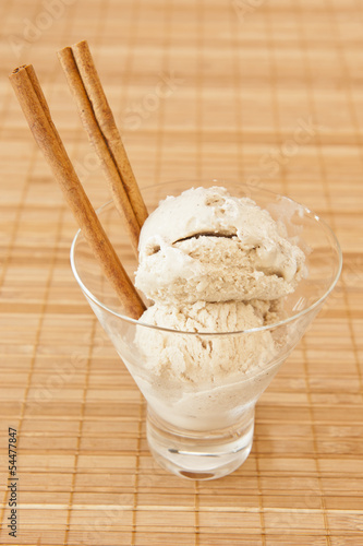 Photo: Cinnamon Ice Cream Cinnamon Ice Cream