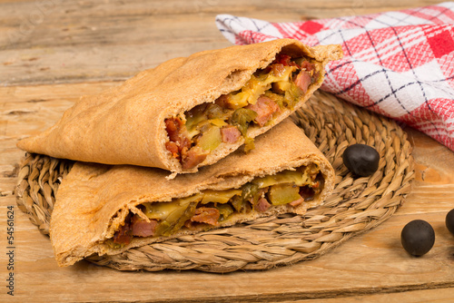Photo: Calzone Calzone