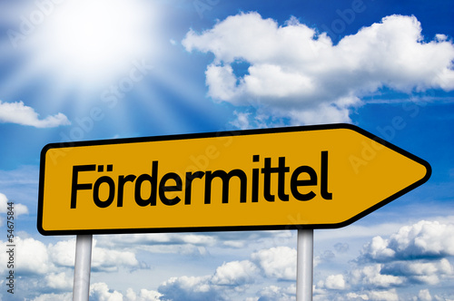 Photo: Wegweiser mit Fördermittel Wegweiser mit Fördermittel
