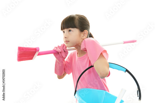 Photo: お掃除をする女の子 お掃除をする女の子