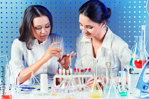 Photo: laboratory assistants laboratory assistants