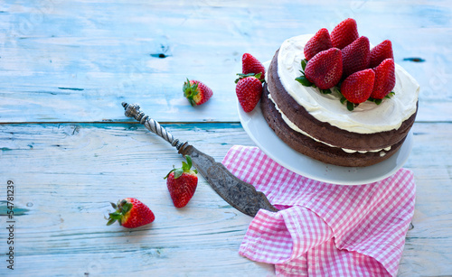 Photo: delicious homemade cake with strawberries (sugar-free) backgroun delicious homemade cake with strawberries (sugar-free) backgroun