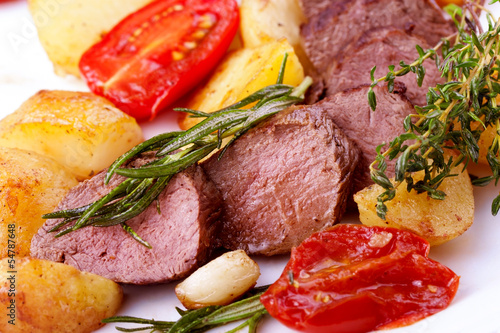 Photo: Mediterrane Küche - Saftige Filet-Medaillons Mediterrane Küche - Saftige Filet-Medaillons