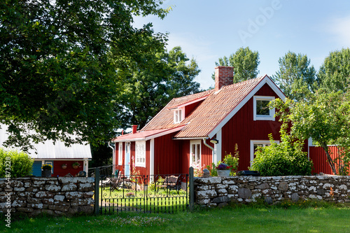 Photo: Typisches, rotes Holzhaus in Schweden, Insel Öland Typisches, rotes Holzhaus in Schweden, Insel Öland