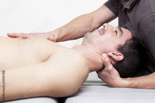 Photo: Nackenbehandlung Nackenbehandlung