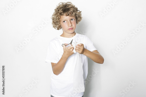 Photo: Junge mit Verband Junge mit Verband