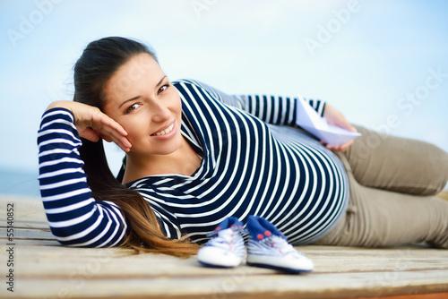 Photo: beautiful pregnant woman beautiful pregnant woman