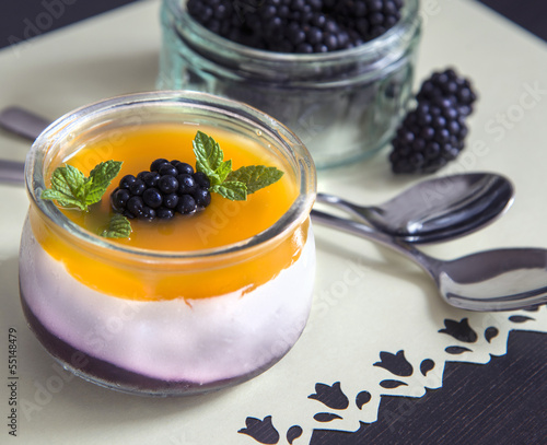 Photo: Brombeerdessert Brombeerdessert