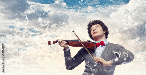 Photo: Young man violinist Young man violinist
