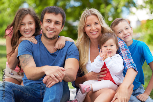 Photo: Family in park Family in park