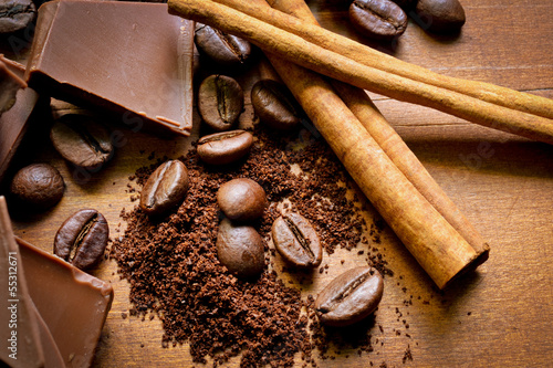 Photo: Chocolate, cinnamon and coffee Chocolate, cinnamon and coffee