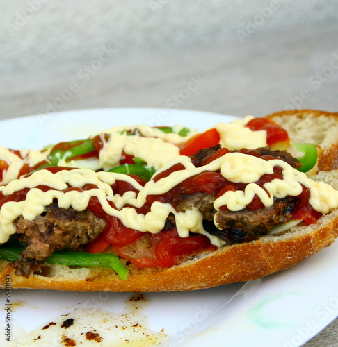 Photo: sandwich bifteck légume mayonnaise sandwich bifteck légume mayonnaise