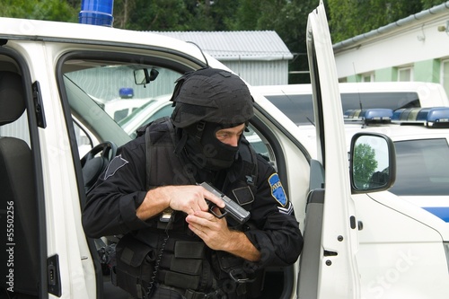 Photo: special police unit special police unit