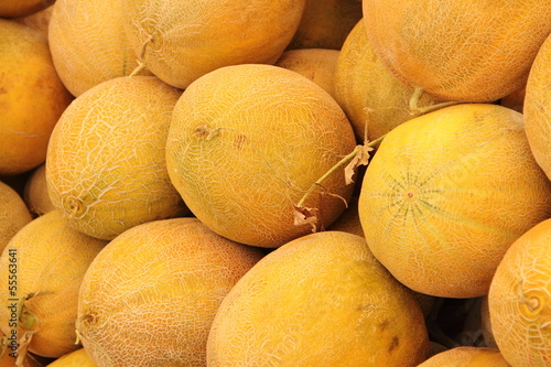 Photo: Honigmelonen auf dem Wochenmarkt Honigmelonen auf dem Wochenmarkt