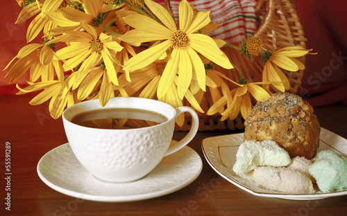Photo: Coffee, sweets and flowers Coffee, sweets and flowers
