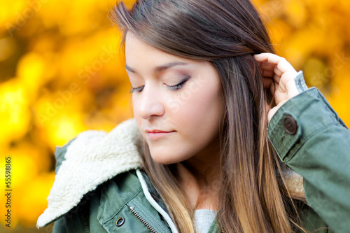 Photo: Autumn woman Autumn woman