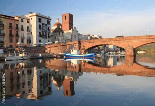 Photo: Riflesso di Bosa, Sardegna Riflesso di Bosa, Sardegna