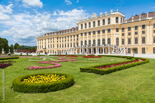 Photo: Famous Schloss Schönbrunn in Vienna, Austria Famous Schloss Schönbrunn in Vienna, Austria