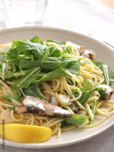 Photo: オイルサーディンと水菜のパスタ オイルサーディンと水菜のパスタ