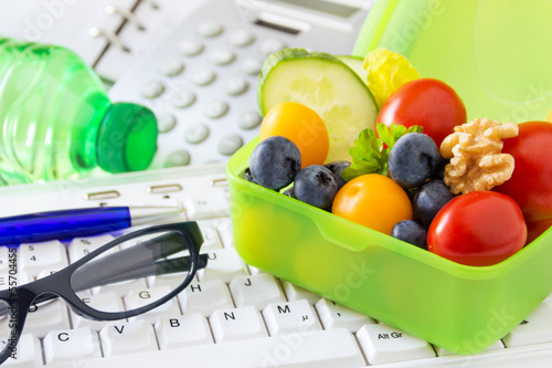 Photo: Snack - Obst und Gemüse Snack - Obst und Gemüse