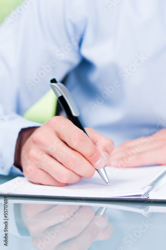 Photo: wichtige notizen machen wichtige notizen machen