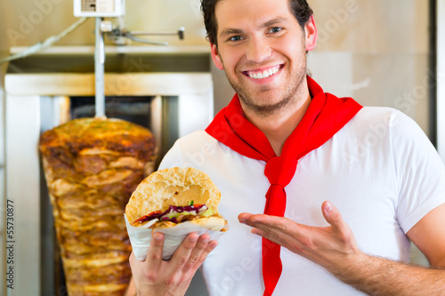 Photo: Kebab - heißer Döner mit frischen Zutaten Kebab - heißer Döner mit frischen Zutaten