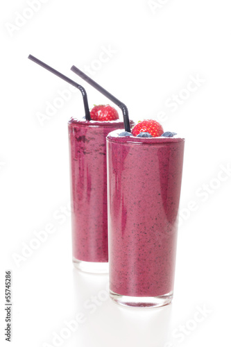 Photo: Fresh organic berry smoothie Fresh organic berry smoothie
