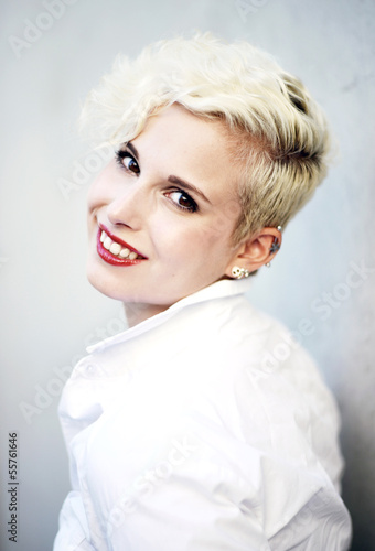Photo: lachende blonde Frau lachende blonde Frau