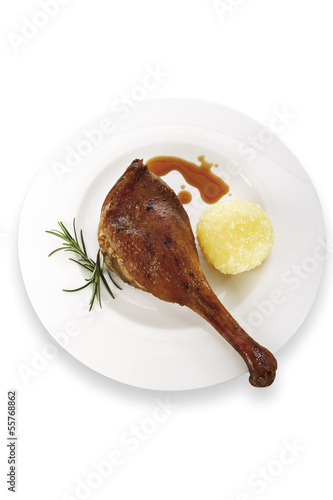 Photo: Gebratene Gans auf Teller, Nahaufnahme, erhöhte Ansicht Gebratene Gans auf Teller, Nahaufnahme, erhöhte Ansicht