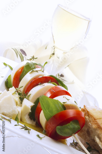 Photo: Tomaten-Mozzarella-Sticks, Nahaufnahme Tomaten-Mozzarella-Sticks, Nahaufnahme