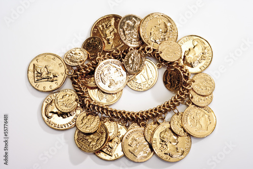 Photo: Armband mit goldenen Münzen Armband mit goldenen Münzen