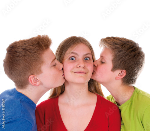 Photo: Zwei Jungen, ein Mädchen Zwei Jungen, ein Mädchen