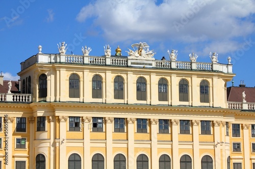 Photo: Schoenbrunn Palace in Vienna, Austria Schoenbrunn Palace in Vienna, Austria