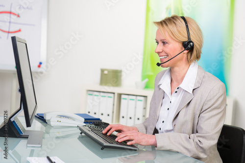 Photo: kundendienst am telefon kundendienst am telefon
