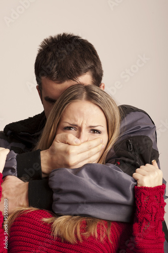Photo: Kidnapping a girl Kidnapping a girl
