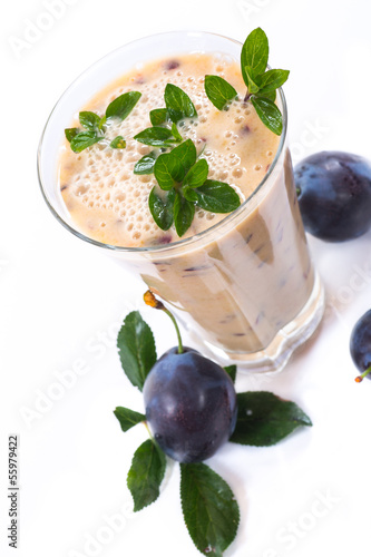 Photo: plum smoothie plum smoothie