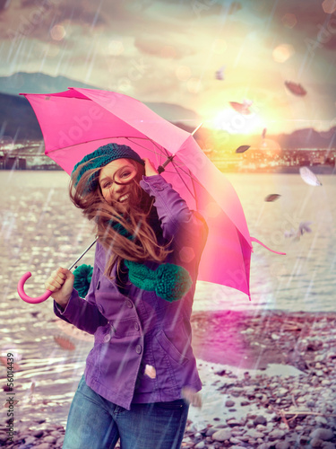 Photo: stürmischer Regen / pink umbrella 03 stürmischer Regen / pink umbrella 03