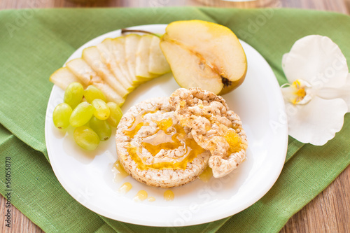 Photo: Corn crackers with honey and fruits Corn crackers with honey and fruits