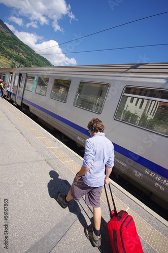 Photo: train en gare de bourg saint maurice - savoie train en gare de bourg saint maurice - savoie