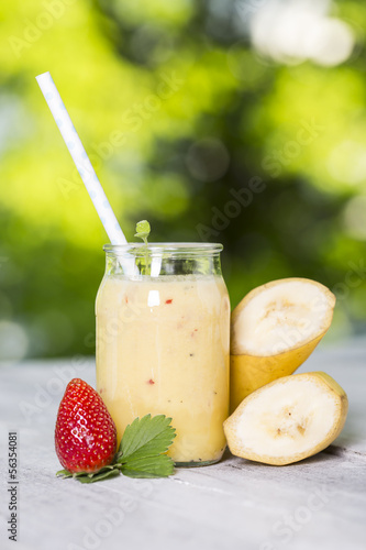 Photo: Bananensmoothie mit Erdbeere Bananensmoothie mit Erdbeere