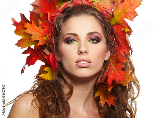 Photo: Autumn Woman portrait with creative makeup Autumn Woman portrait with creative makeup