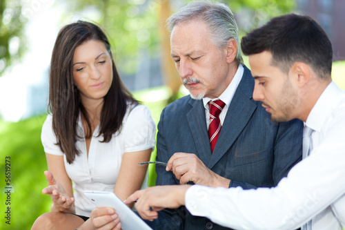 Photo: Businesspeople outdoor Businesspeople outdoor
