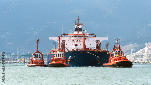 Photo: the tanker arrives in port the tanker arrives in port