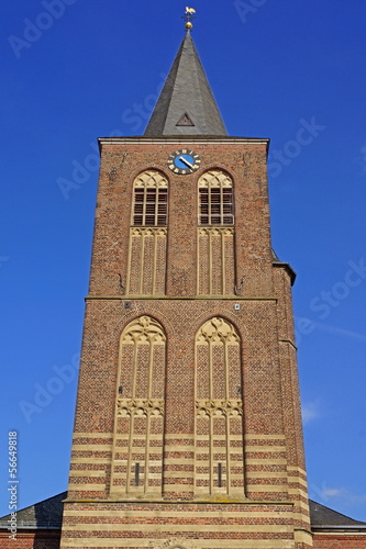 Photo: Kath.Pfarrkirche z.Heiligen Apostel Andreas in KORSCHENBROICH Kath.Pfarrkirche z.Heiligen Apostel Andreas in KORSCHENBROICH