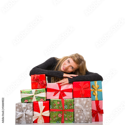 Photo: hübsche frau mit geschenken hübsche frau mit geschenken