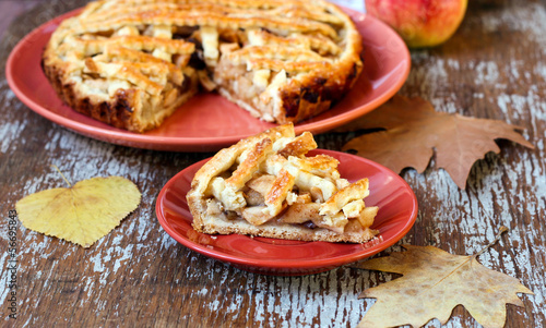 Photo: apple and pear pie apple and pear pie