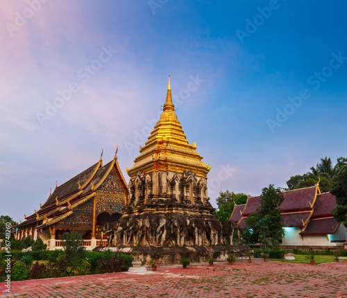 Photo: Wat Chedi Luang. Chiang Mai, Thailand Wat Chedi Luang. Chiang Mai, Thailand