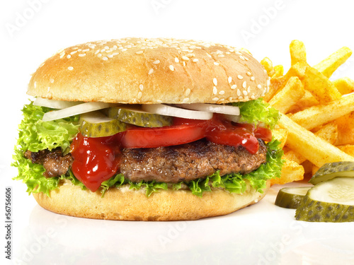 Photo: Hamburger mit Pommes Frites Hamburger mit Pommes Frites