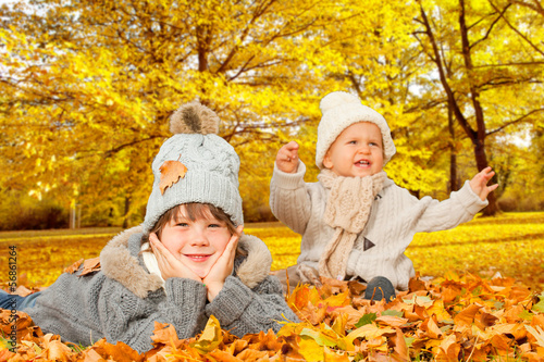 Photo: kinder im herbst kinder im herbst