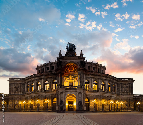 Photo: Dresden Opera Theatre in the evening Dresden Opera Theatre in the evening
